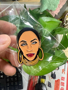 Sade Pin