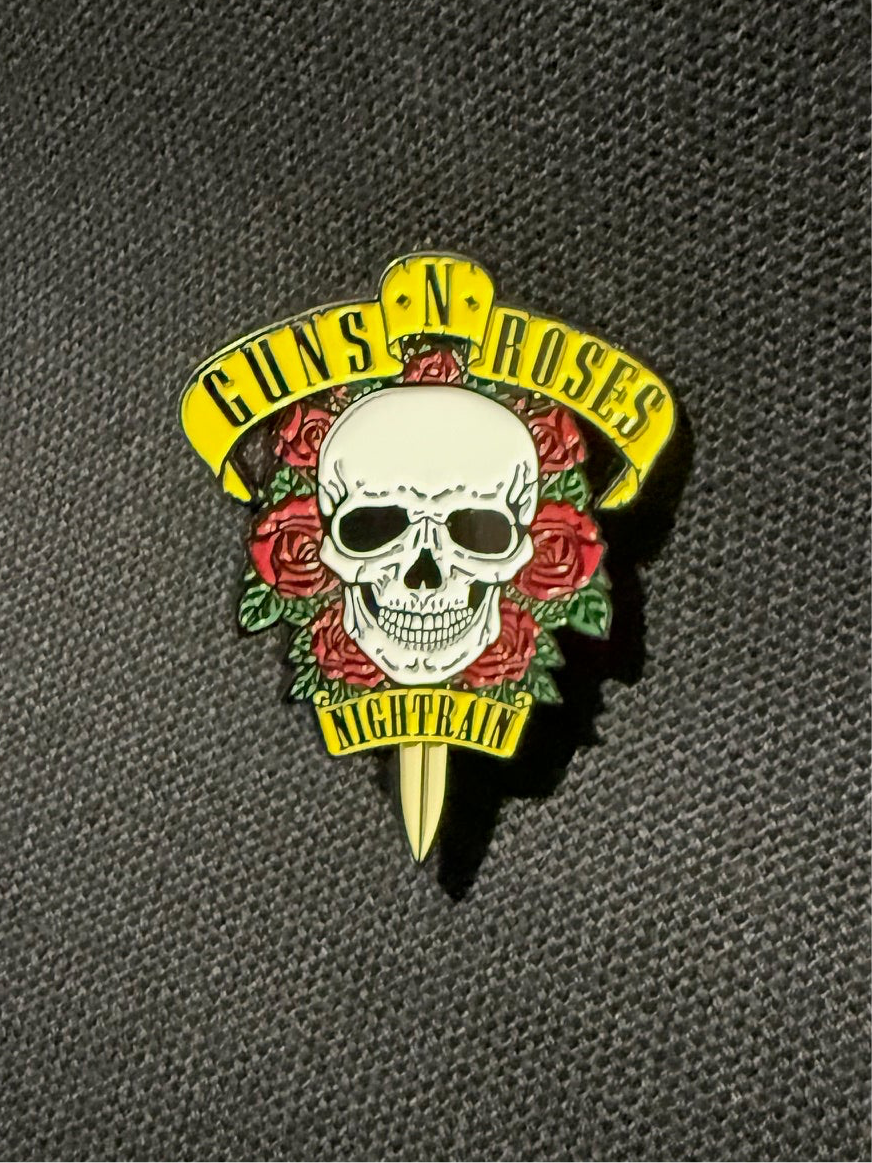 Guns N Roses Pin