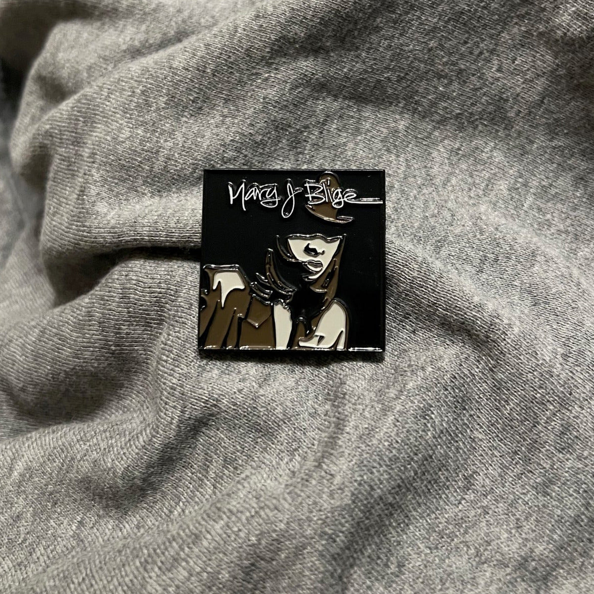 Mary J. Blige Pin